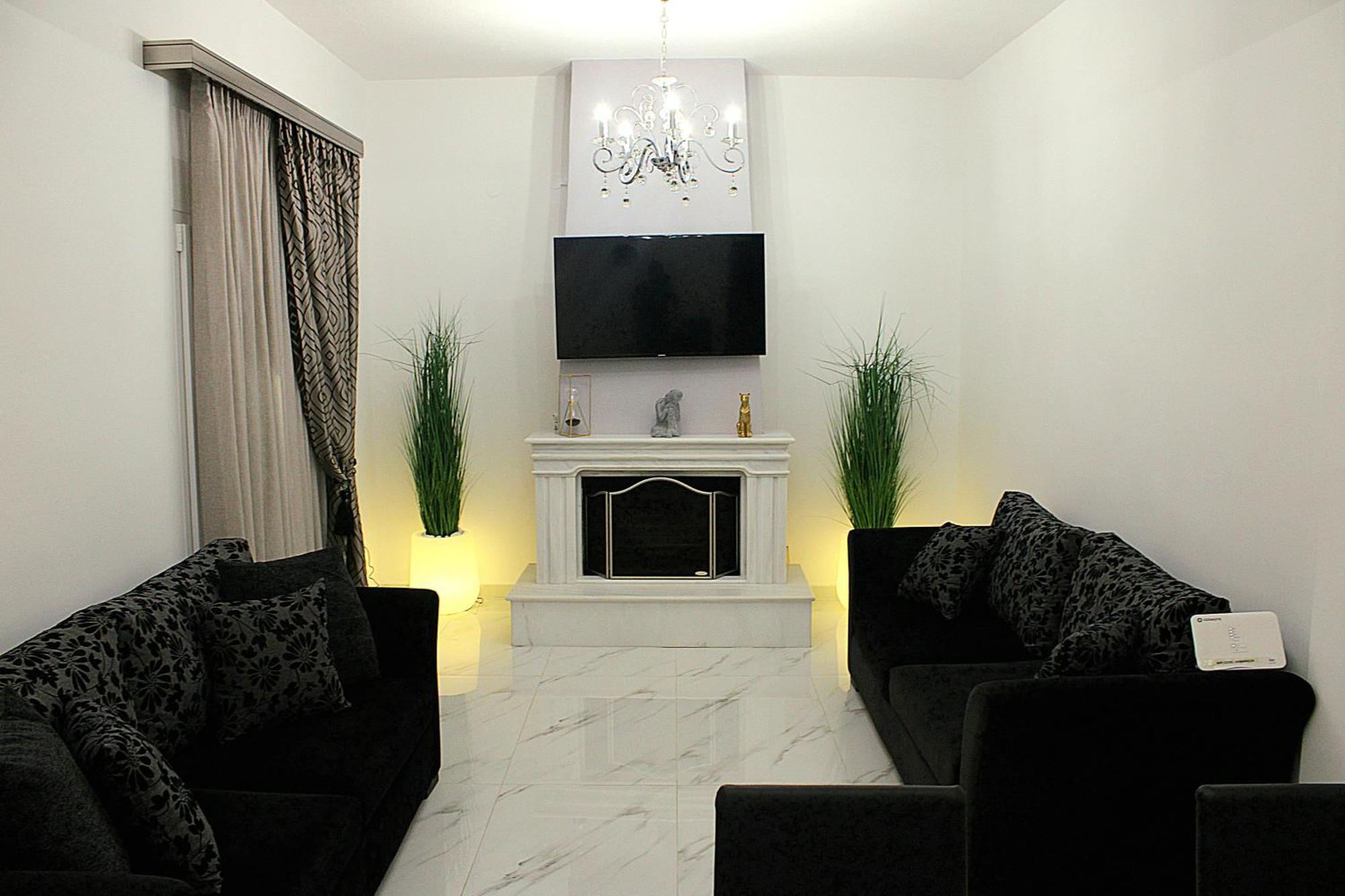 Black & White Seaside House Kalamia Corinthe Extérieur photo