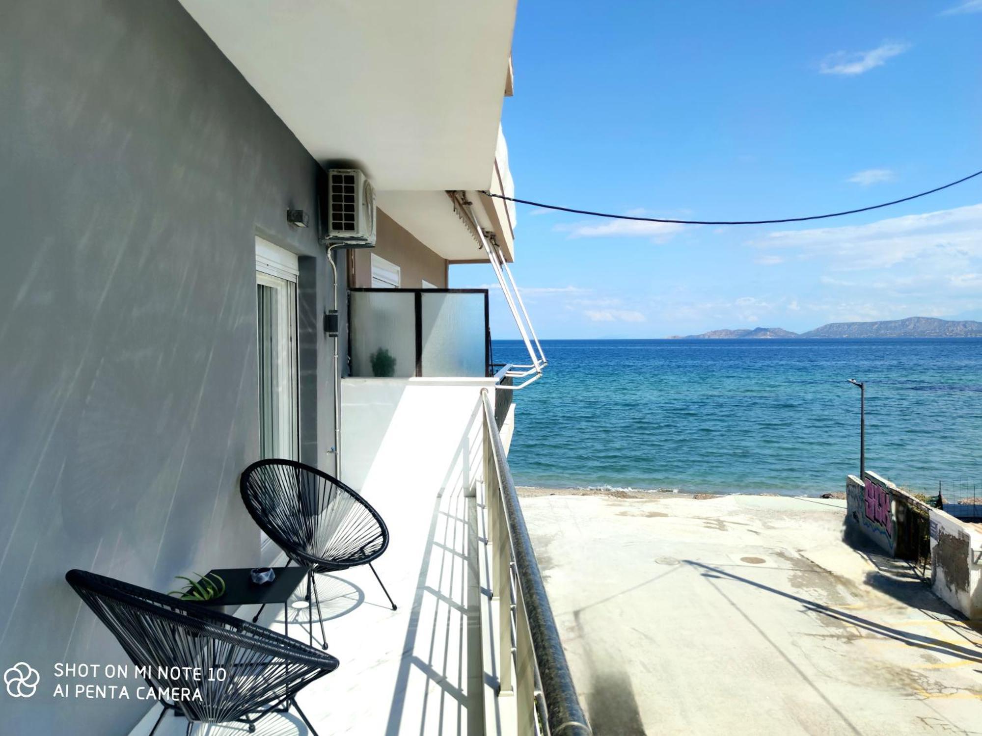 Black & White Seaside House Kalamia Corinthe Extérieur photo